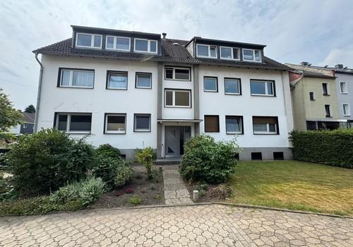 gepflegtes Mehrfamilienhaus 1