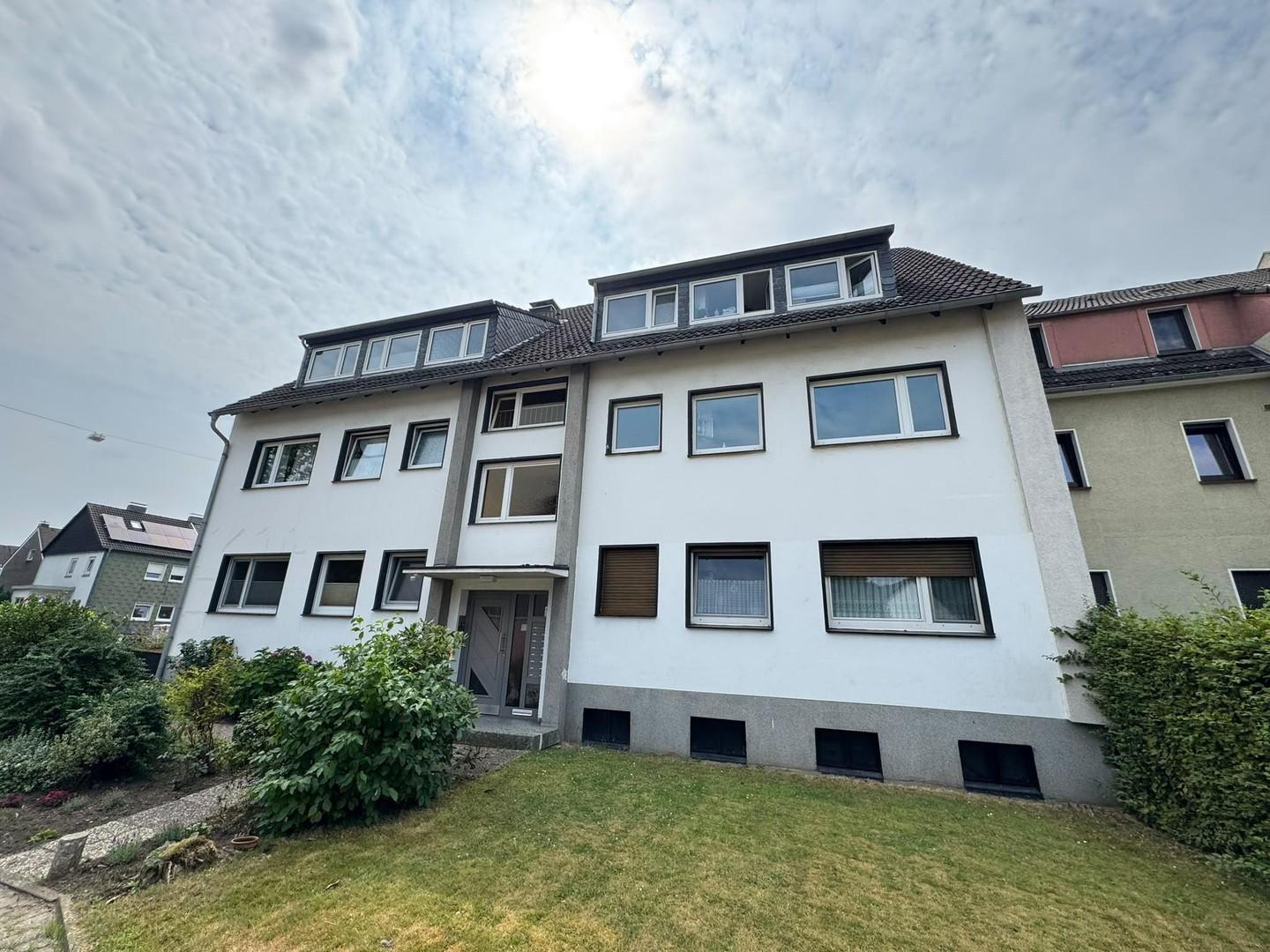 gepflegtes Mehrfamilienhaus 2