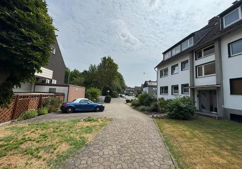 Stellplatz vorm Haus- optional