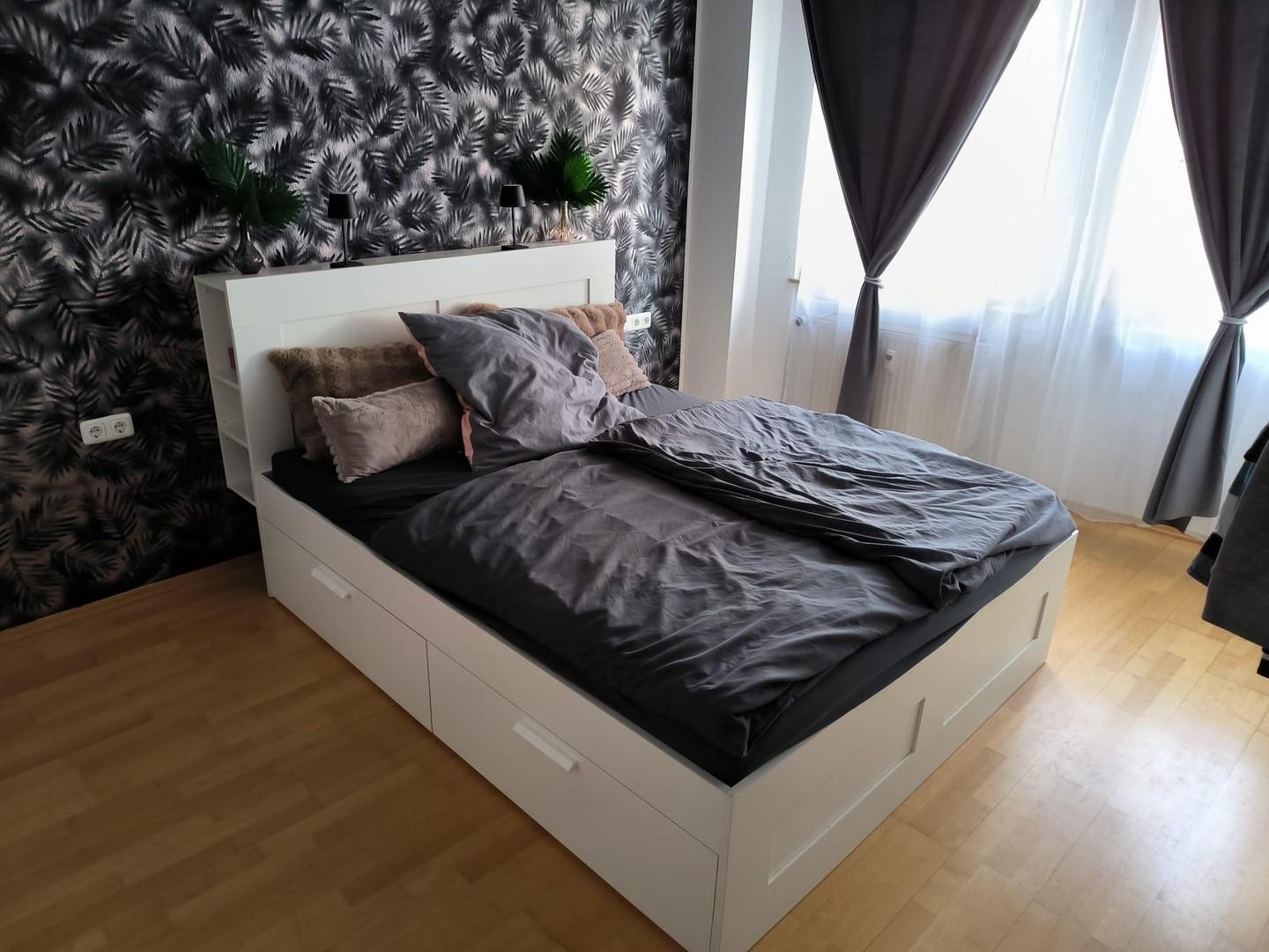 Schlafzimmer 1