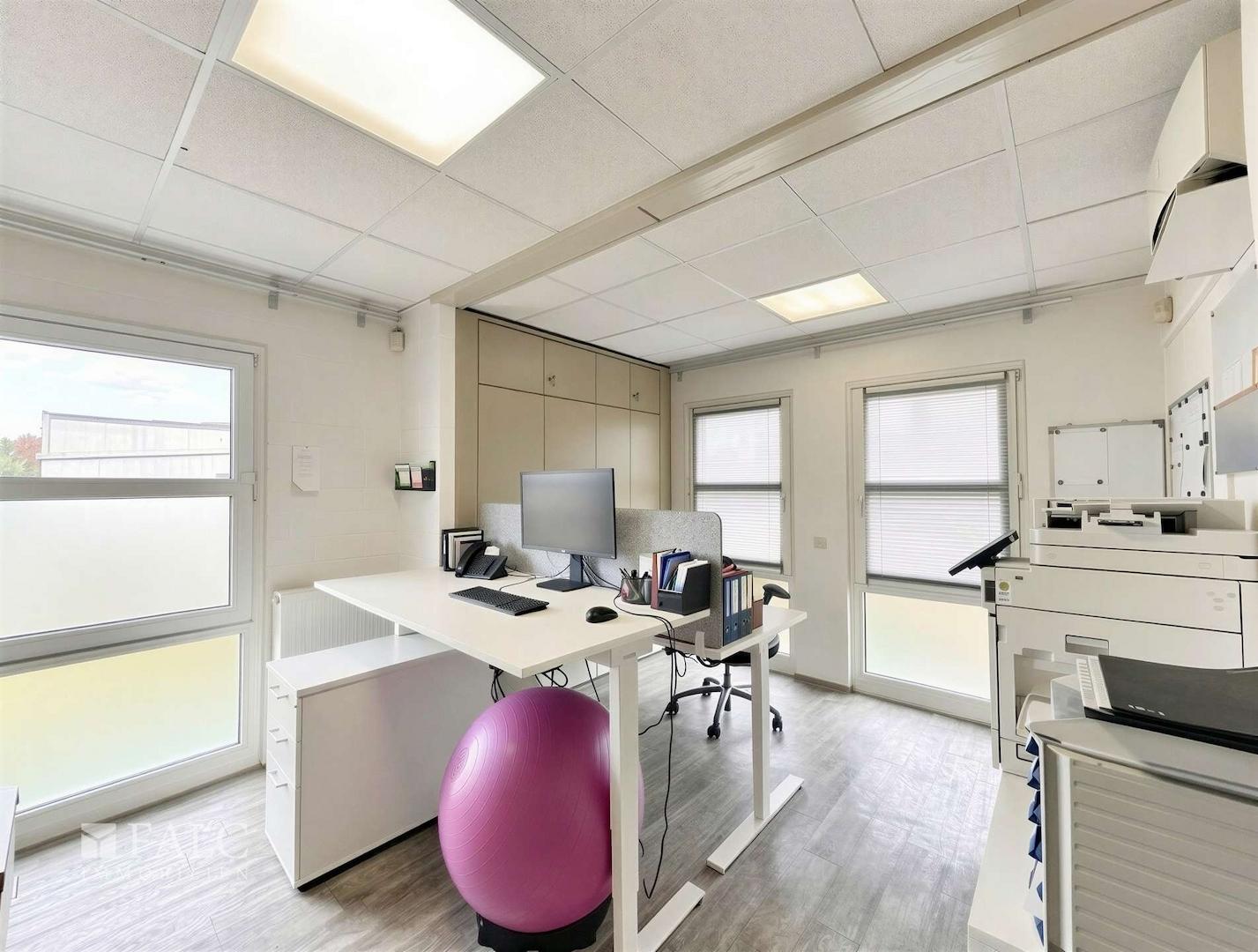 Büro