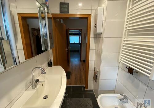 Wohnung-EG-Bad