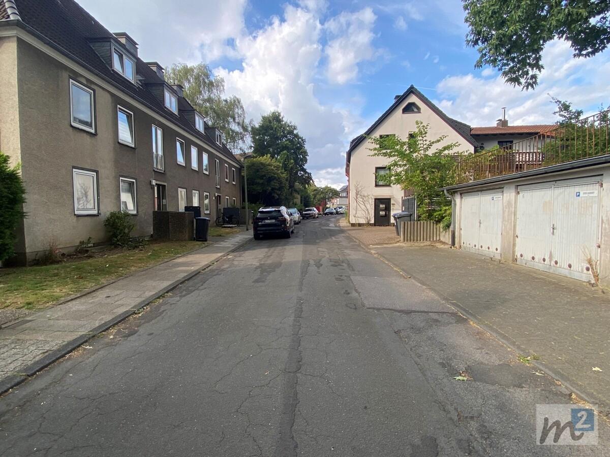 Starßenansicht-links