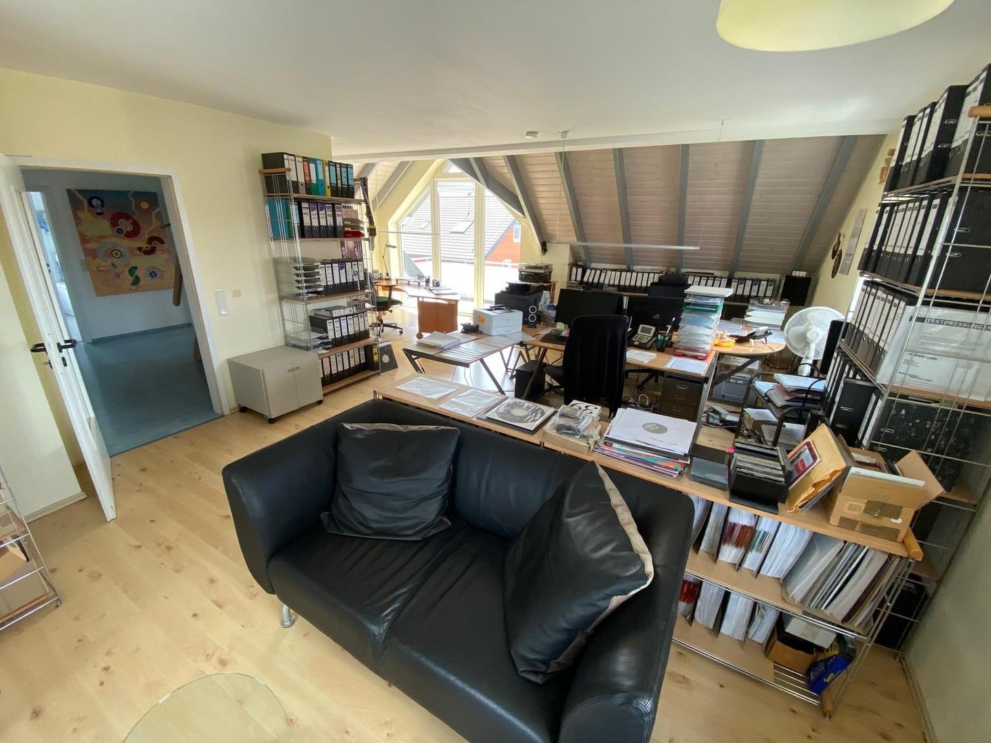 Großbüro