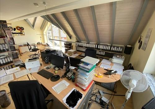 Großbüro