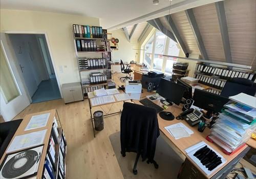 Großbüro
