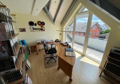 Großbüro Galeriefenster
