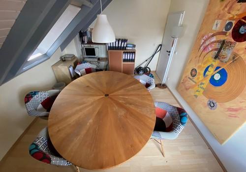 Büro/Besprechungsraum