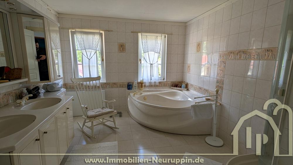 Badezimmer DG