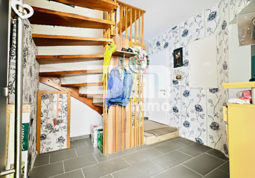 Souterrain Haupteingang Flur / Diele / Windfang