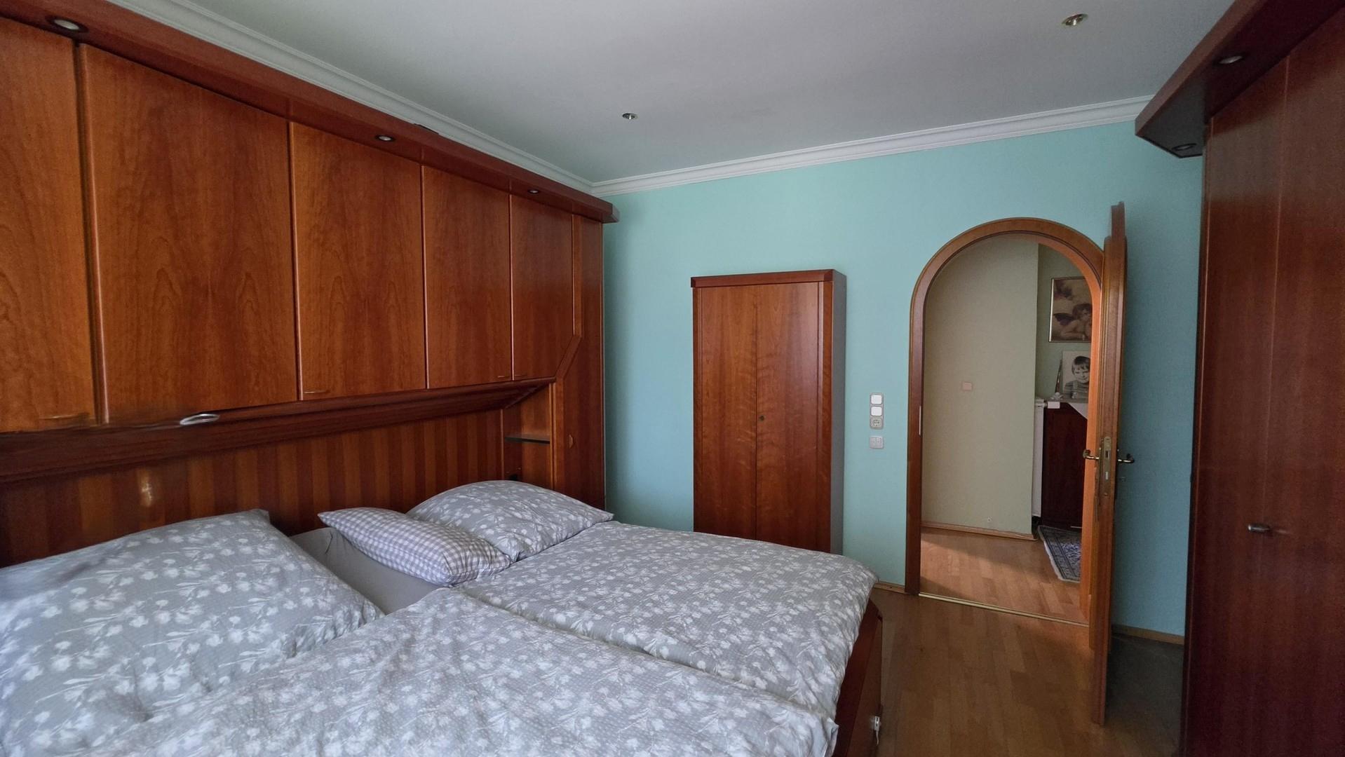 Schlafzimmer 2