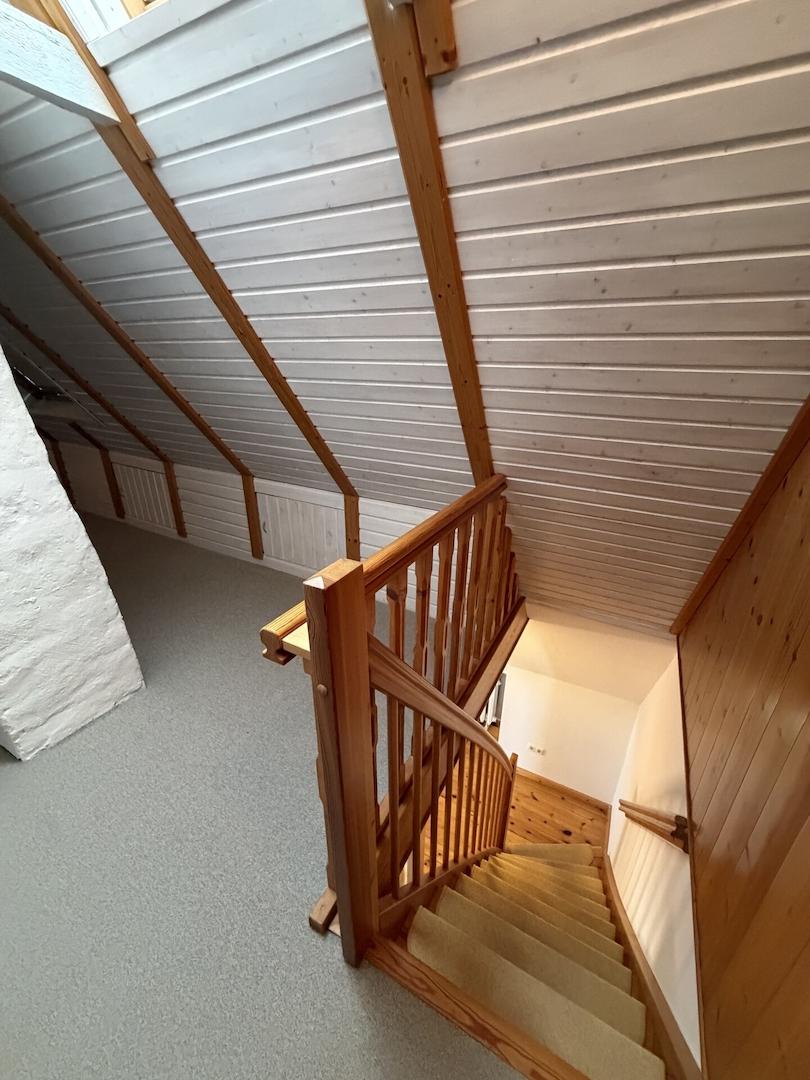Treppe zum Spitzboden
