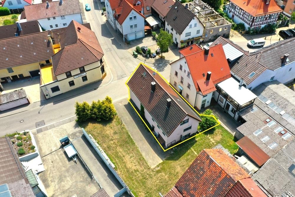 Grundstücksgrenze