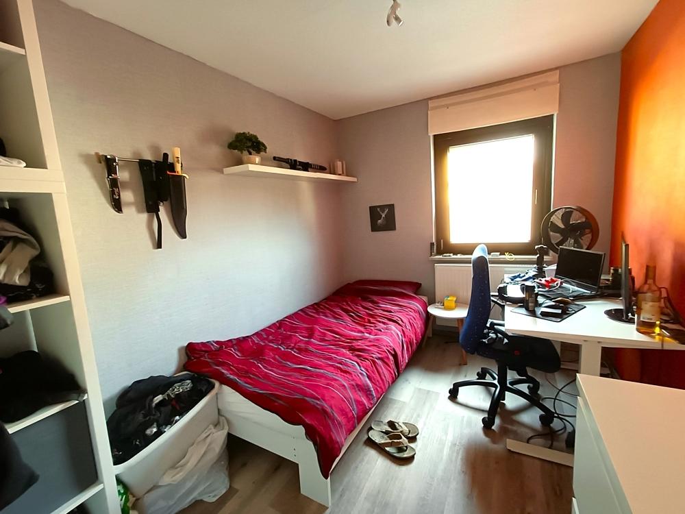 Zimmer 4