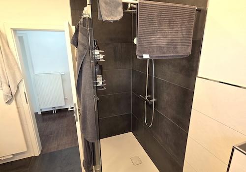 große Dusche