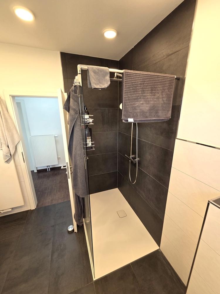 große Dusche