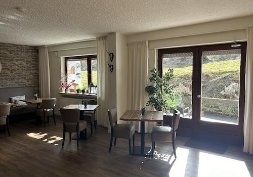 Aufenthaltsraum mit Terrasse