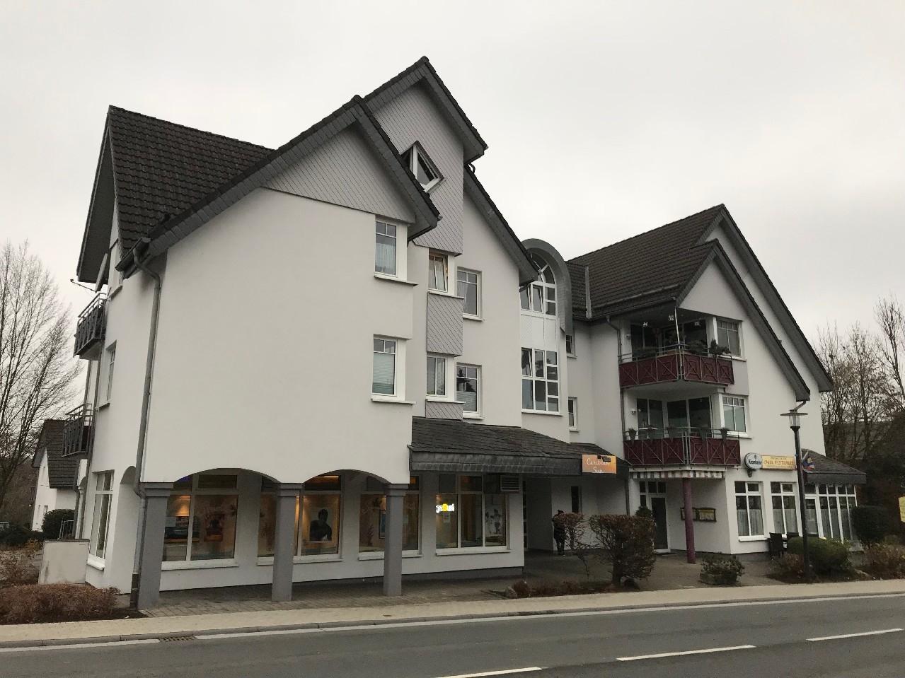 Straßenansicht Gewerbefläche