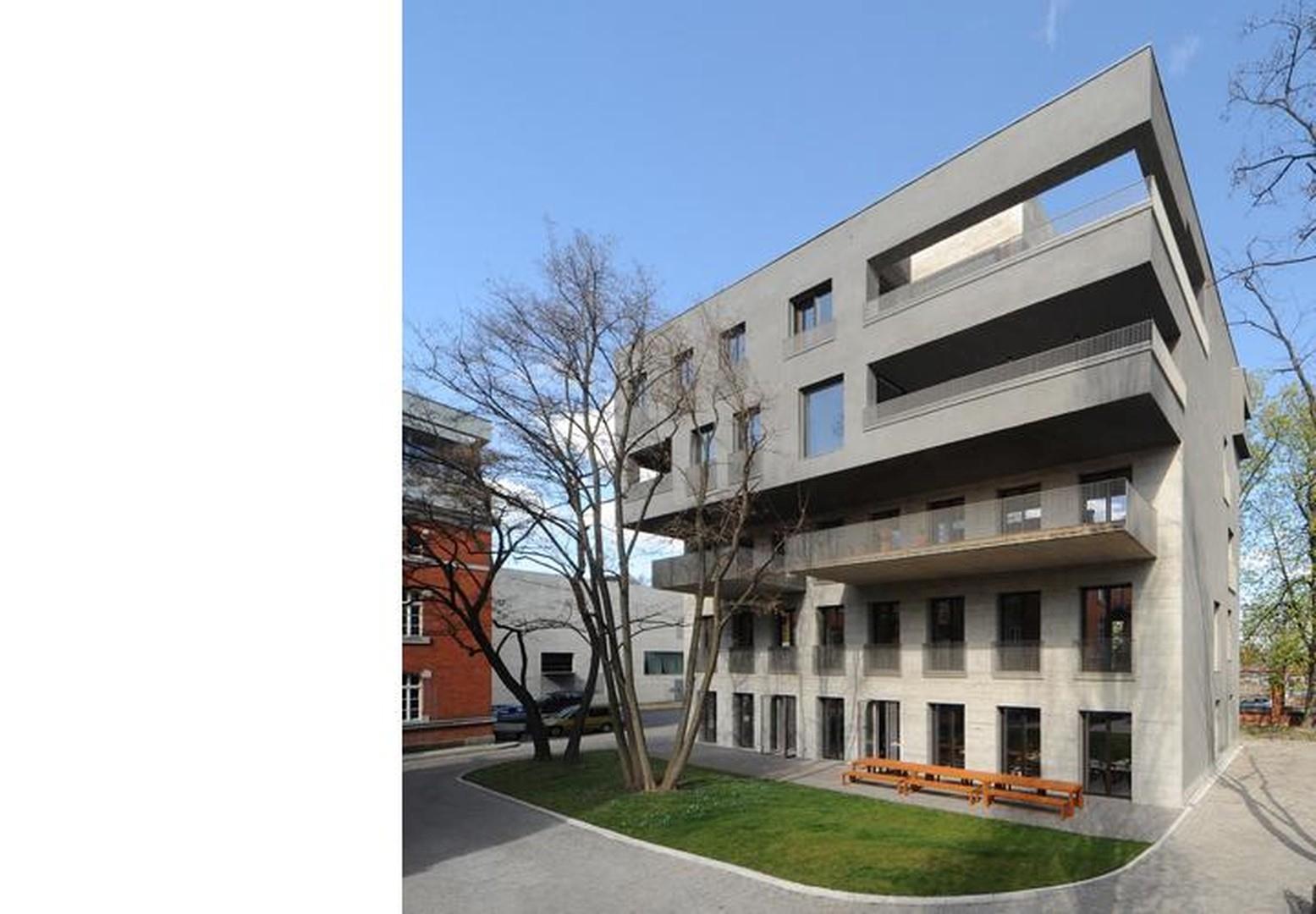 Haus 9 (wir sind im 1.OG)