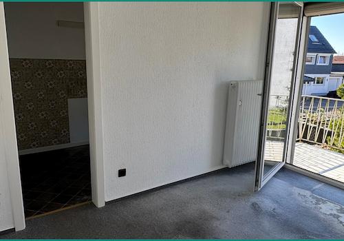 Essbereich am Balkon im Obergeschoss