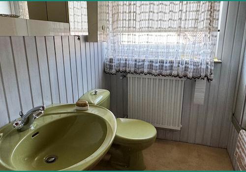 Badezimmer im Dachgeschoss