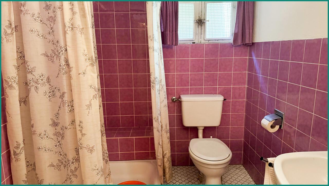 Badezimmer im Kellergeschoss
