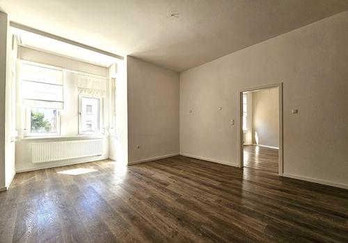 Wohnzimmer Bild 1