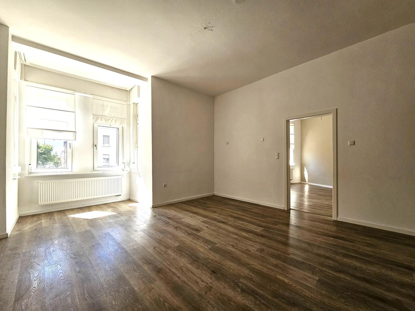 Wohnzimmer Bild 1