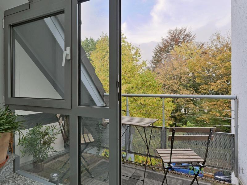 eigener Balkon am Haus