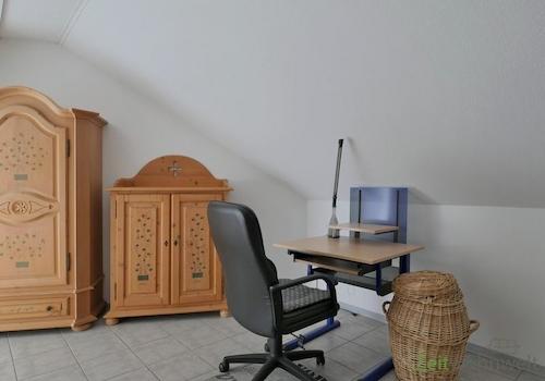 kleiner Schreibtisch