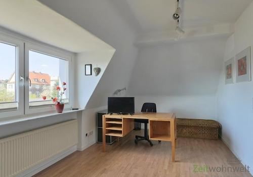 Schreibtisch ím Schlafzimmer