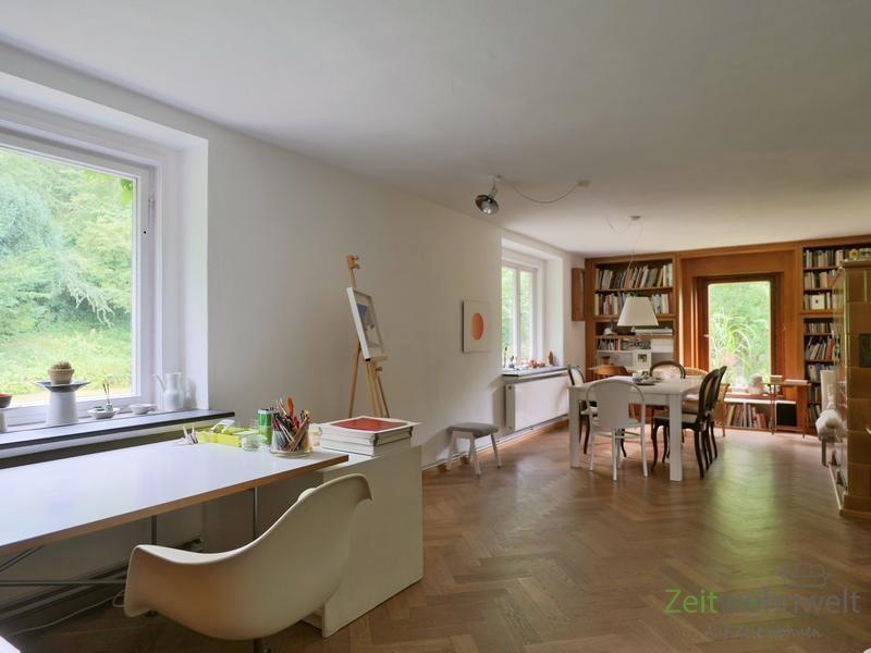 Blick vom Schreibtsich zum Esstisch