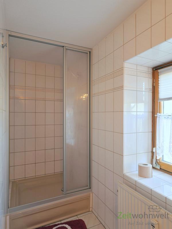 Dusche im Bad
