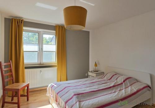 Blick ins Schlafzimmer