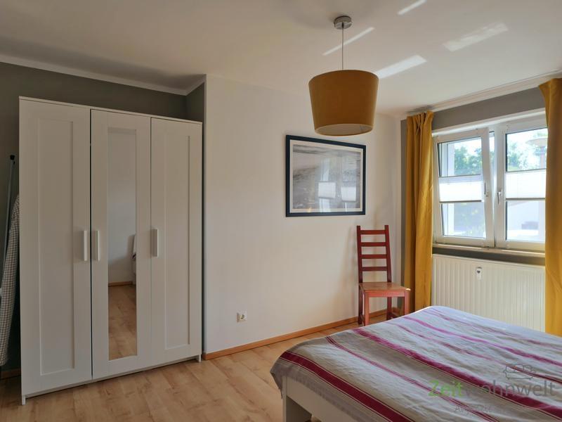 Kleiderschrank
