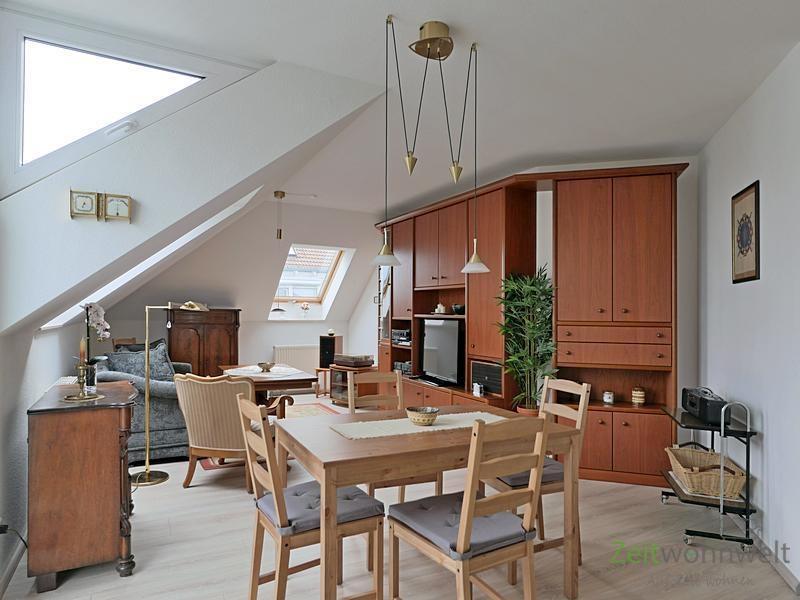 Blick ins Wohnzimmer