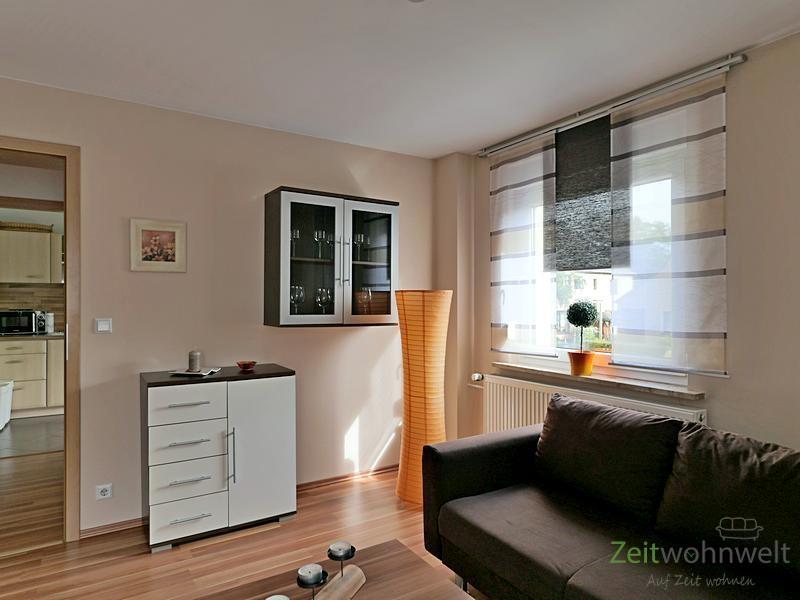 Wandschrank und Sideboard
