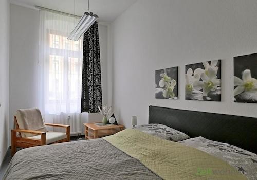 Blick ins Schlafzimmer