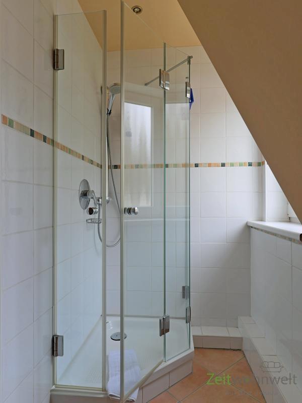 Dusche im Bad