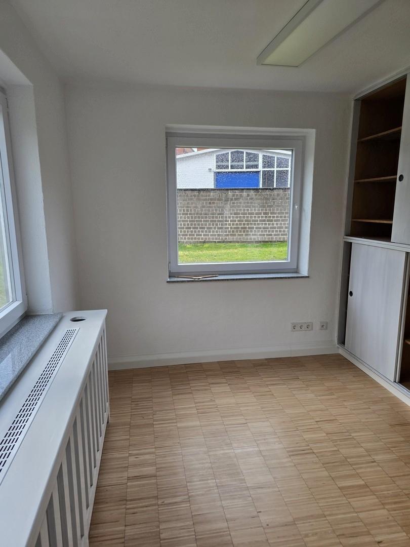 Büro zum Garten hin