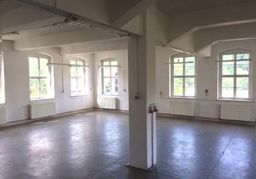 Im unteren Kopfbau (1)
