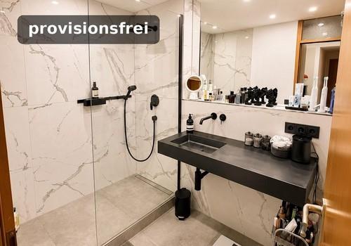 Bad mit bodengleicher Dusche