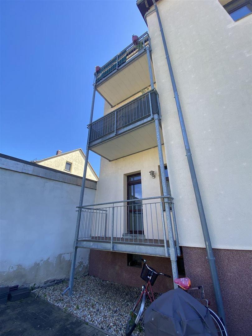 Blick zum Balkon hofseitig