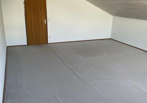 Zimmer 3, OG 