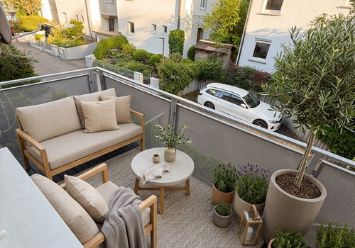 Balkon möbliert 