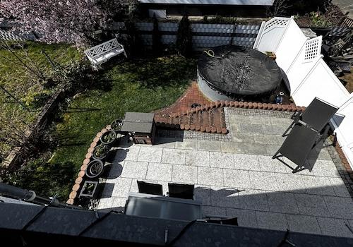 Blick zum Pool