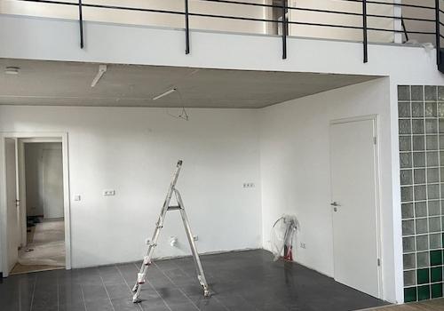 Blick vom Wohnzimmer auf Küche