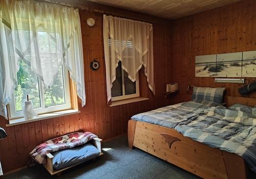 Wohnhaus EG Schlafzimmer 