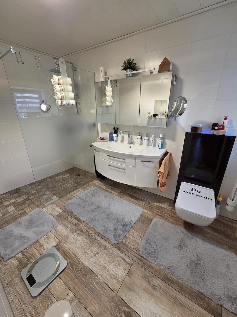 Badezimmer EG
