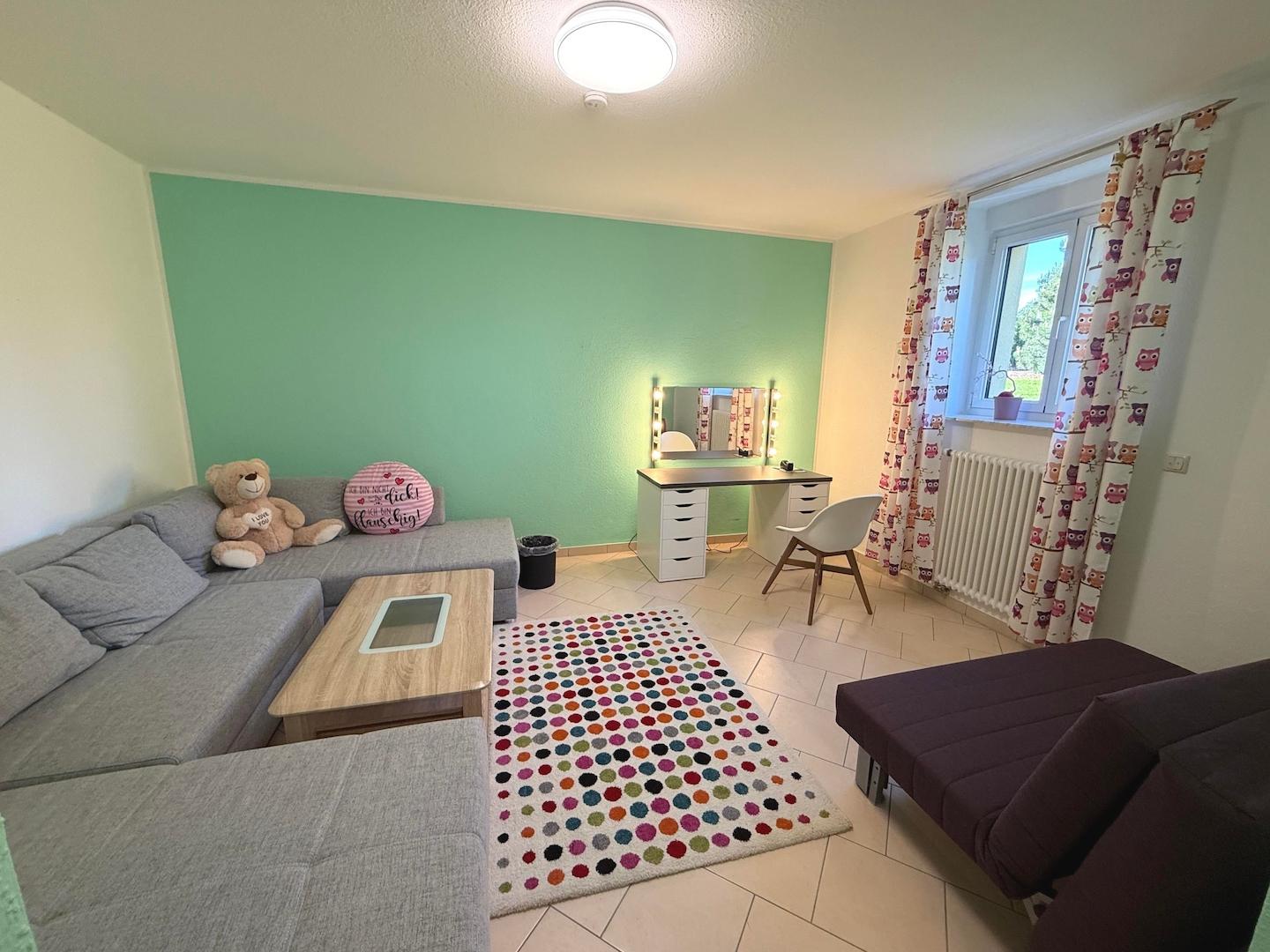 Kinderzimmer 2 im Untergeschoss